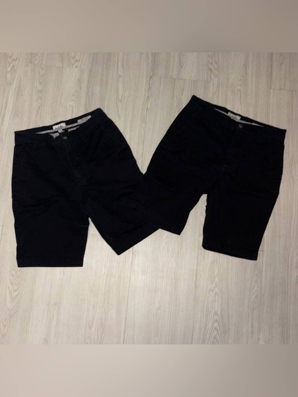 GOODFELLOW Lot of 2 pair men’s black shorts. Size 28 waist.